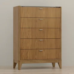 Amalie Chest
