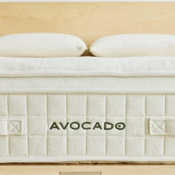 Avocado Luxury Organic Medium Eastern King Mattress