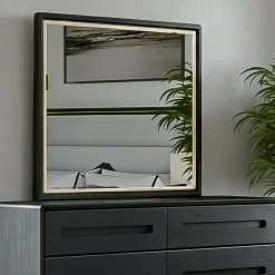 Beckett Mirror