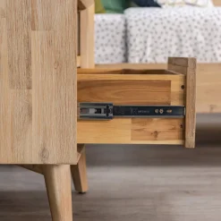 Crosby Full Bed, Chest & Nightstand