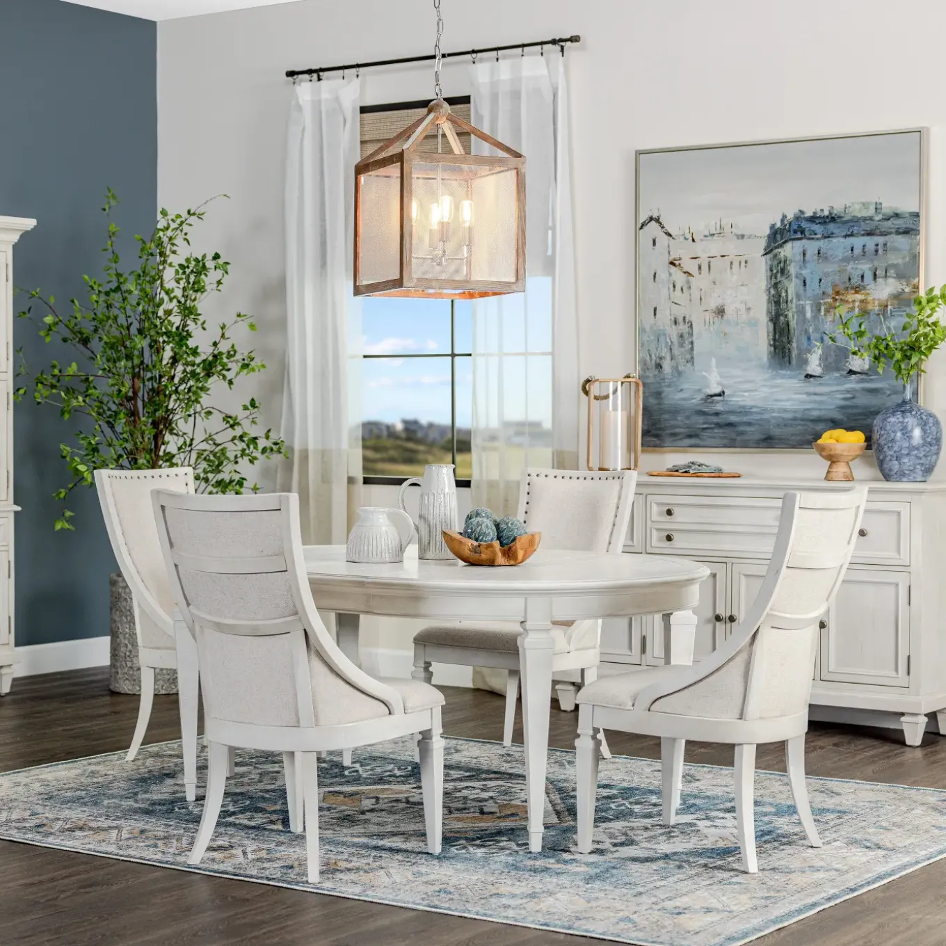 East Bay 5pc Extendable Dining Set: Table & 4 Arm Chairs