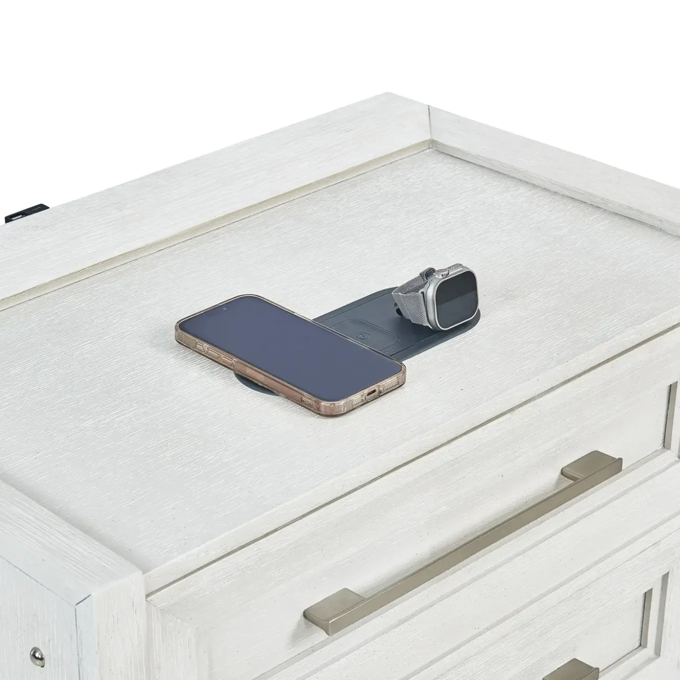 Laurel California King Panel Bed, Dresser, Mirror & Nightstand
