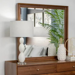 Minetta Mirror