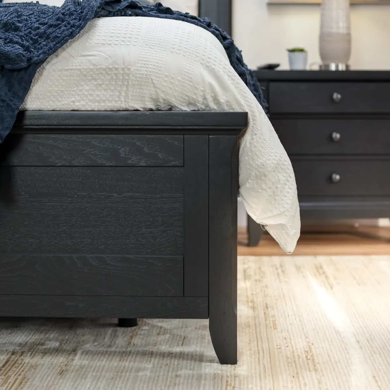 Modern Classics Black Bed-New!