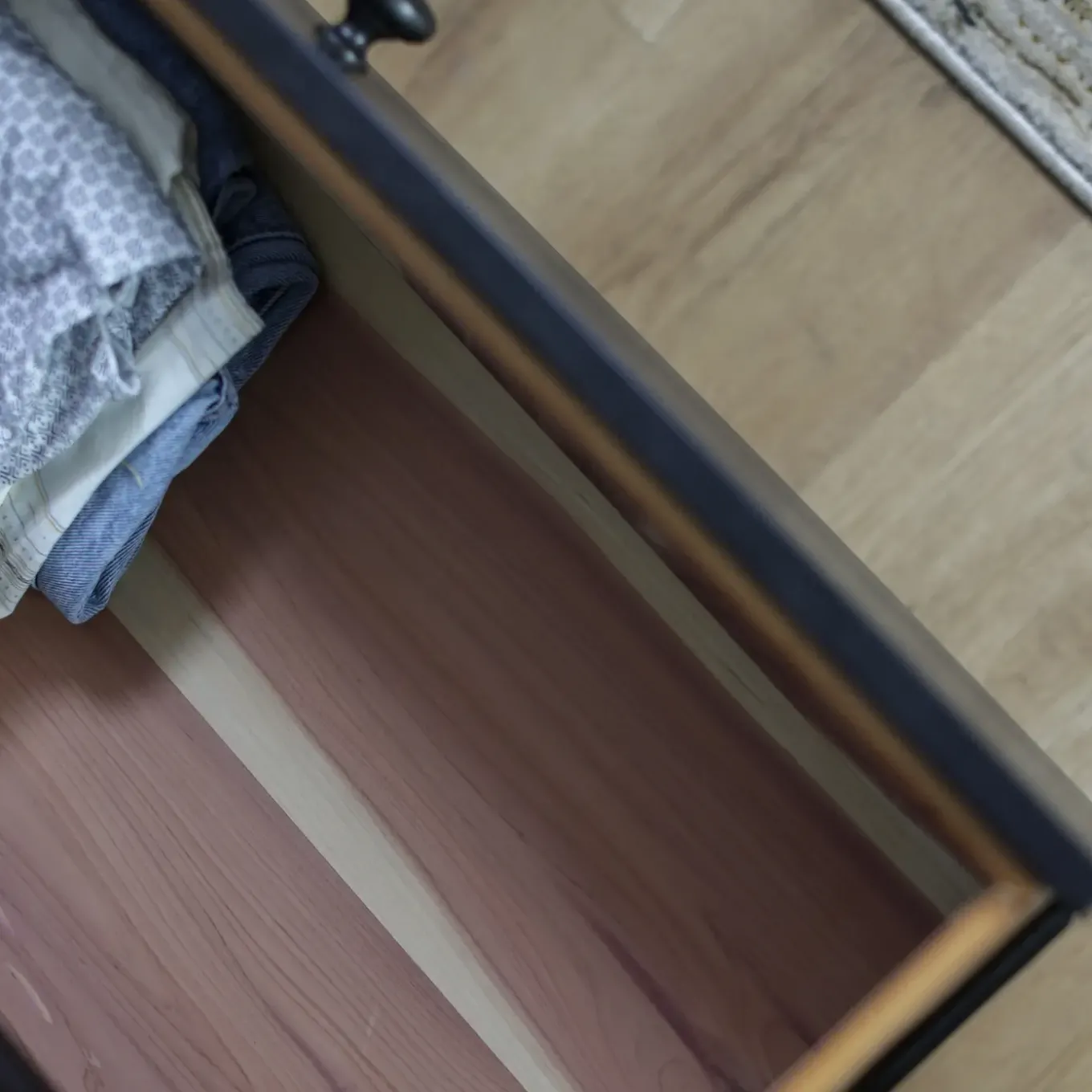 Modern Classics Black Bed-New!