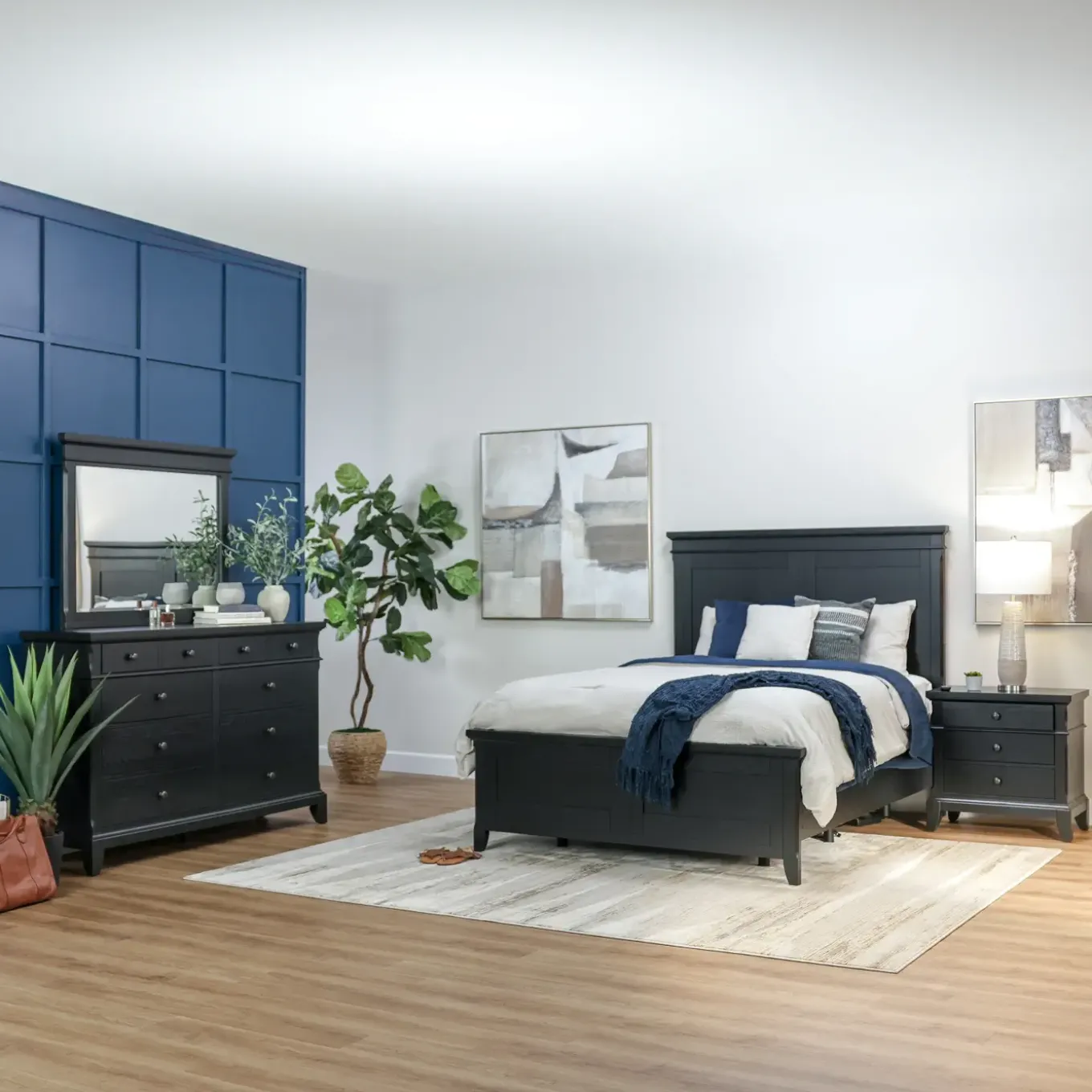 Modern Classics Black Bedroom Set-New!