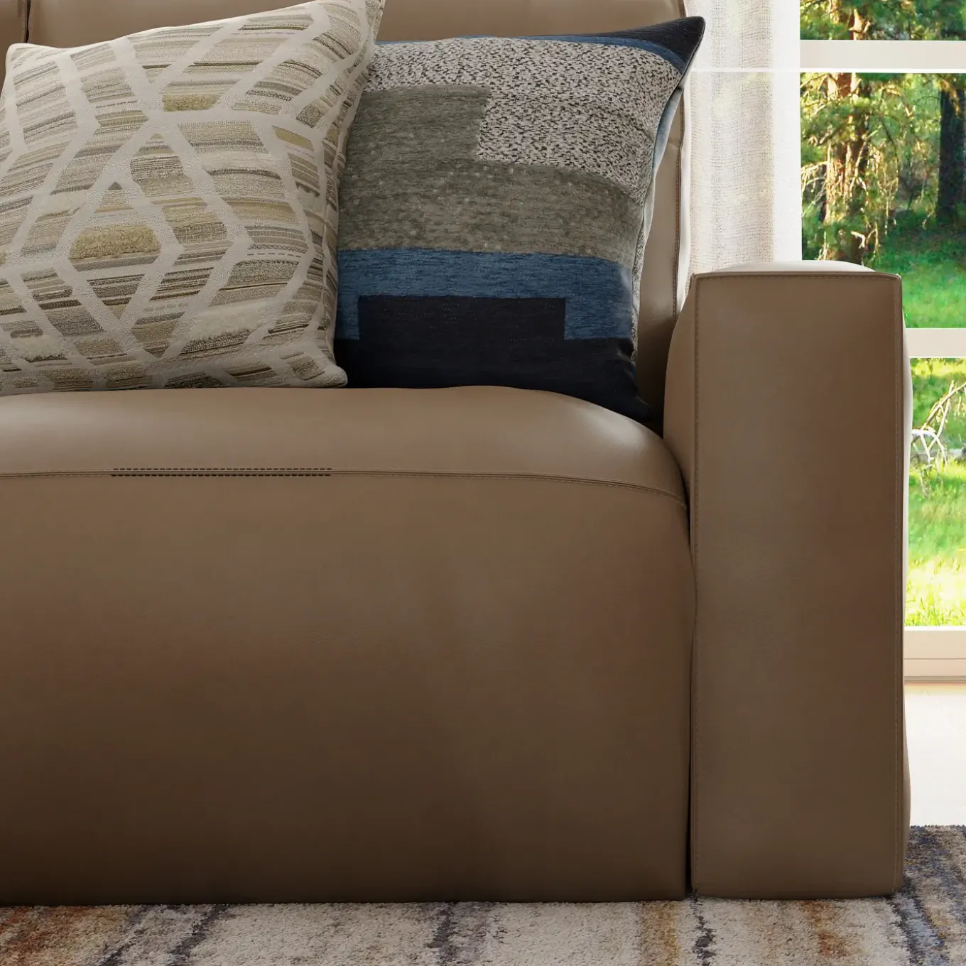 Myles PWR Loveseat with Zero Gravity