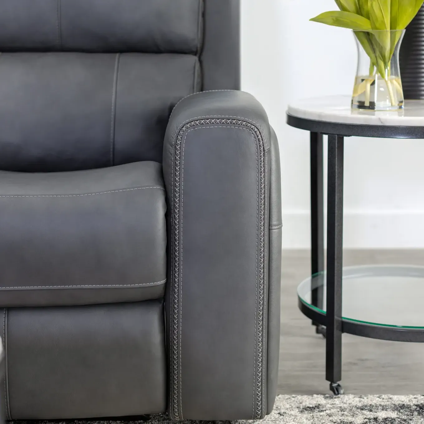 Riverdale Zero G Power Reclining Console Loveseat