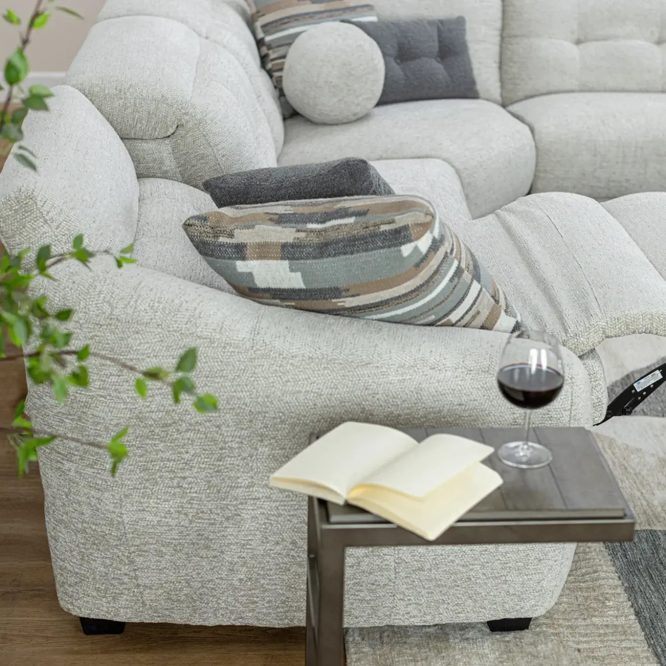 Zandra 4pc Power Sectional